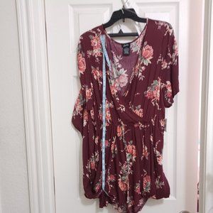 Juniors / Ladies Floral Maxi Romper  size XL-New